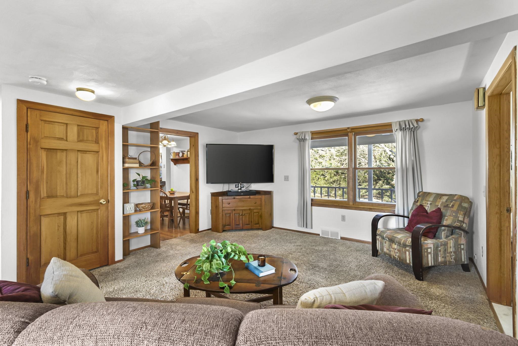 10819 Highway 14 Brooklyn, WI 53521 - Photo 16 of 54