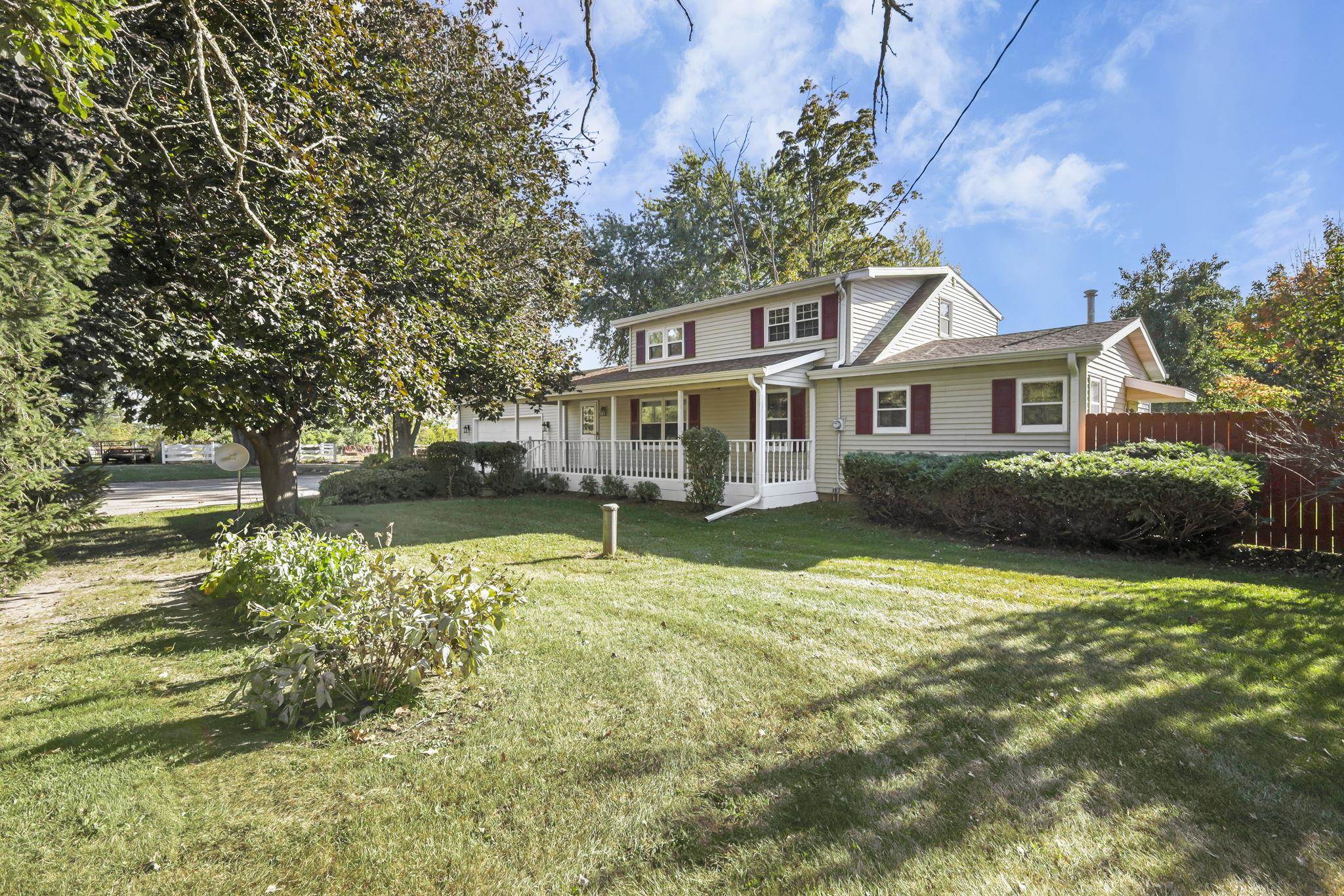 10819 Highway 14 Brooklyn, WI 53521 - Photo 2 of 54