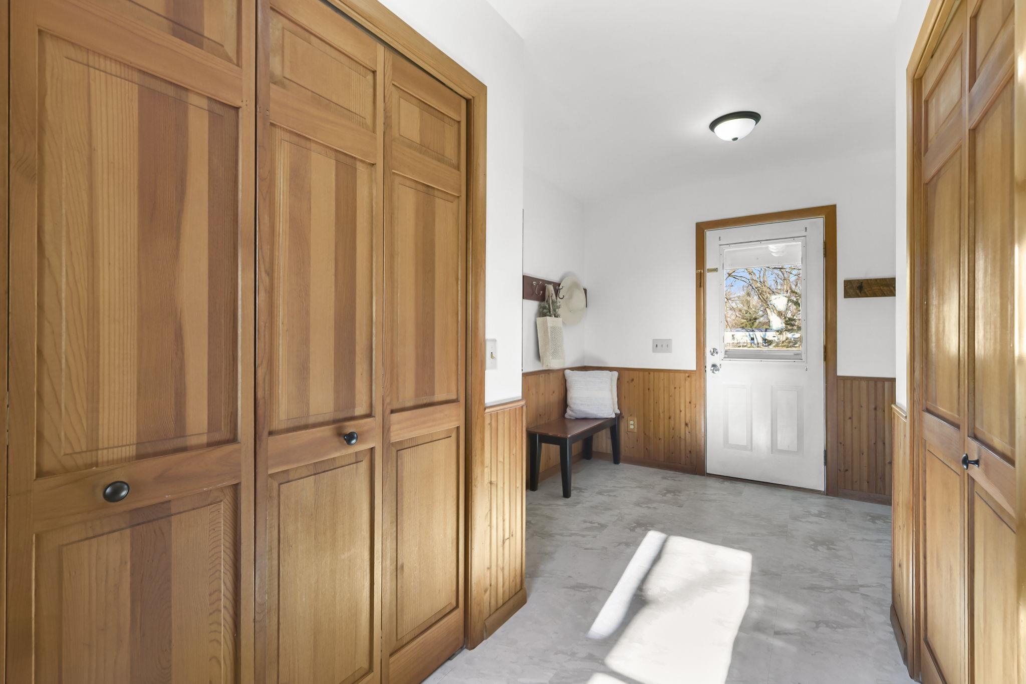 10819 Highway 14 Brooklyn, WI 53521 - Photo 21 of 54