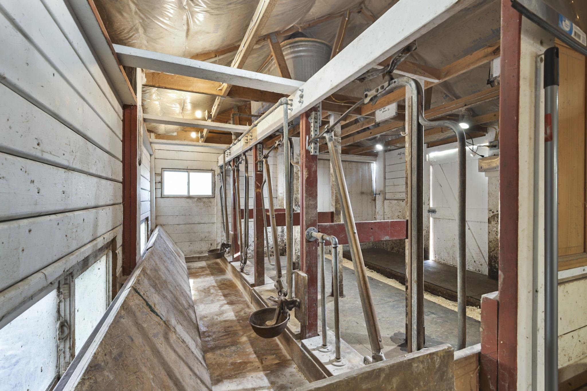 10819 Highway 14 Brooklyn, WI 53521 - Photo 41 of 54