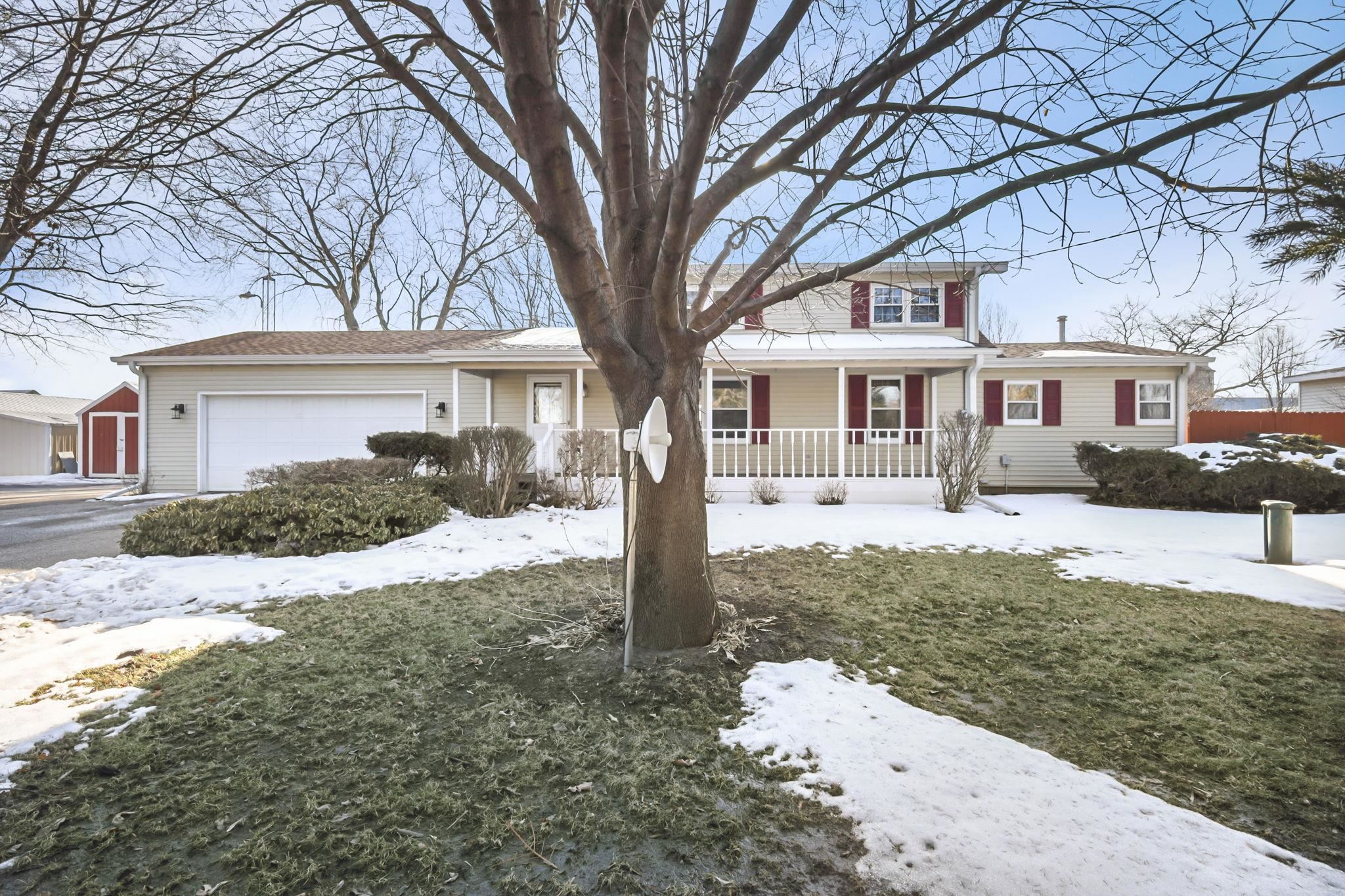 10819 Highway 14 Brooklyn, WI 53521 - Photo 5 of 54