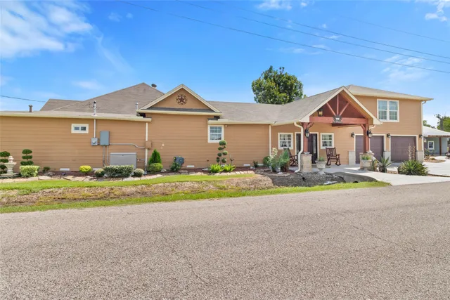 $720,000 | 9203 Avenue G, Liverpool, TX 77577