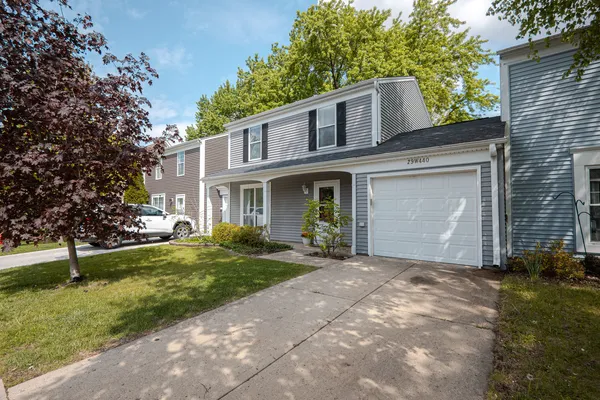 $299,900 | 29W440 Candlewood Lane, Warrenville, IL 60555