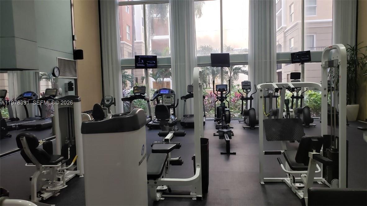 17150 North Bay Road, Unit 2406 Sunny Isles Beach, FL 33160 - Photo 19 of 22 a view of a room with gym equipment