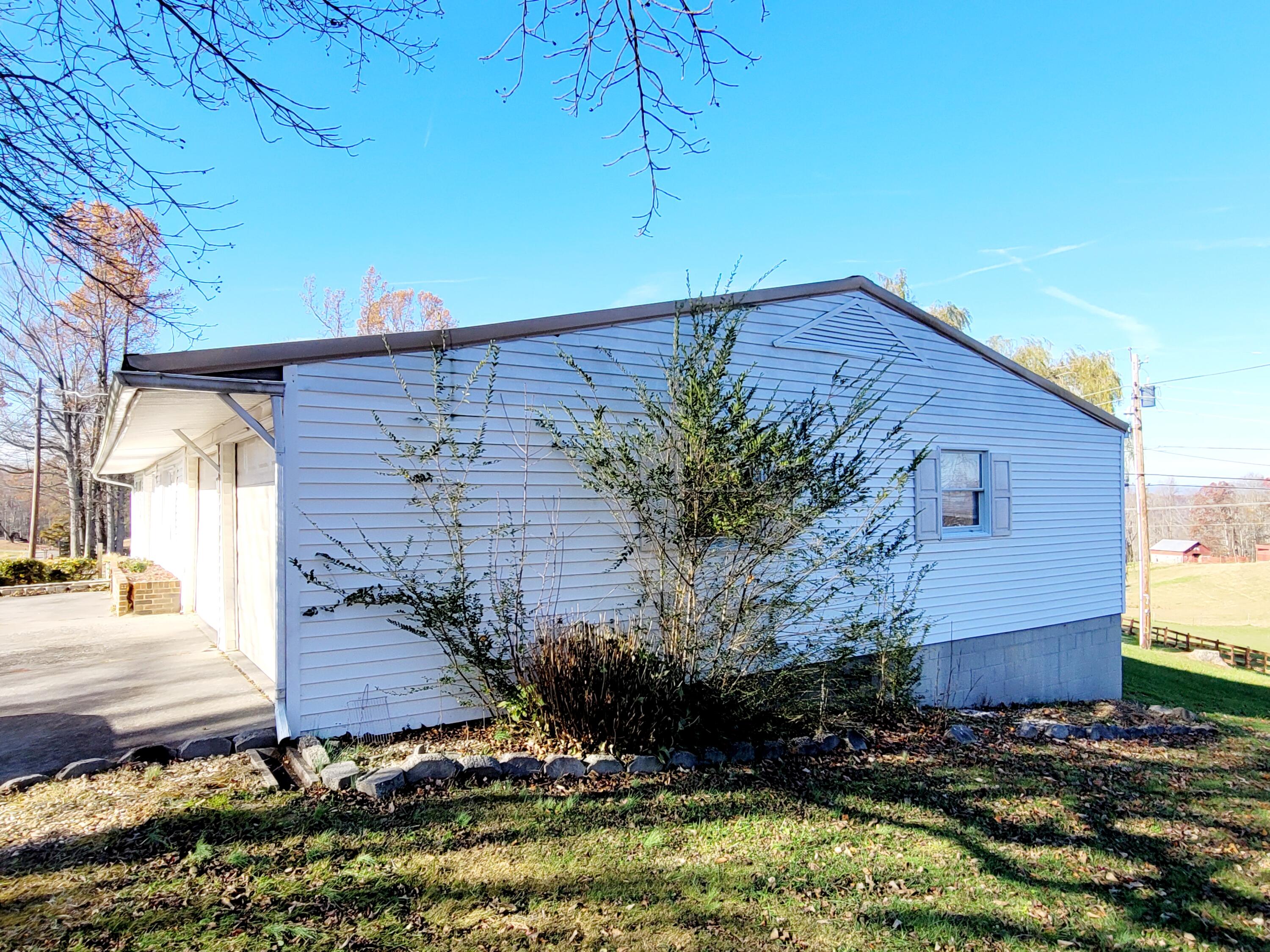 3350 DC Caney Ridge Road Clintwood, VA 24228 - Photo 8 of 28 20211117_141022