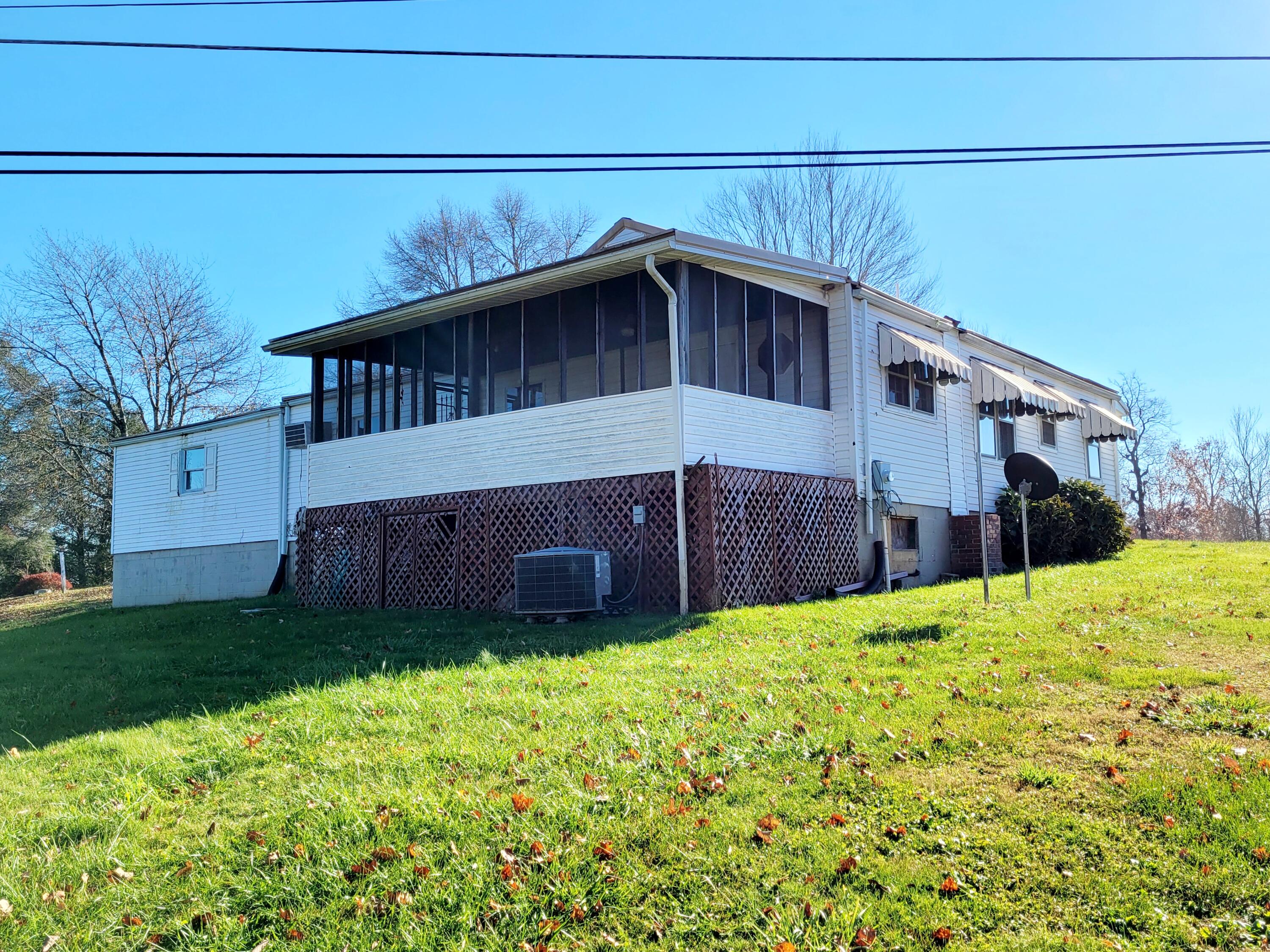 3350 DC Caney Ridge Road Clintwood, VA 24228 - Photo 9 of 28 20211117_141135