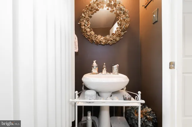 $540,000 | 5258 Patriot Lane, Columbia, MD 21045