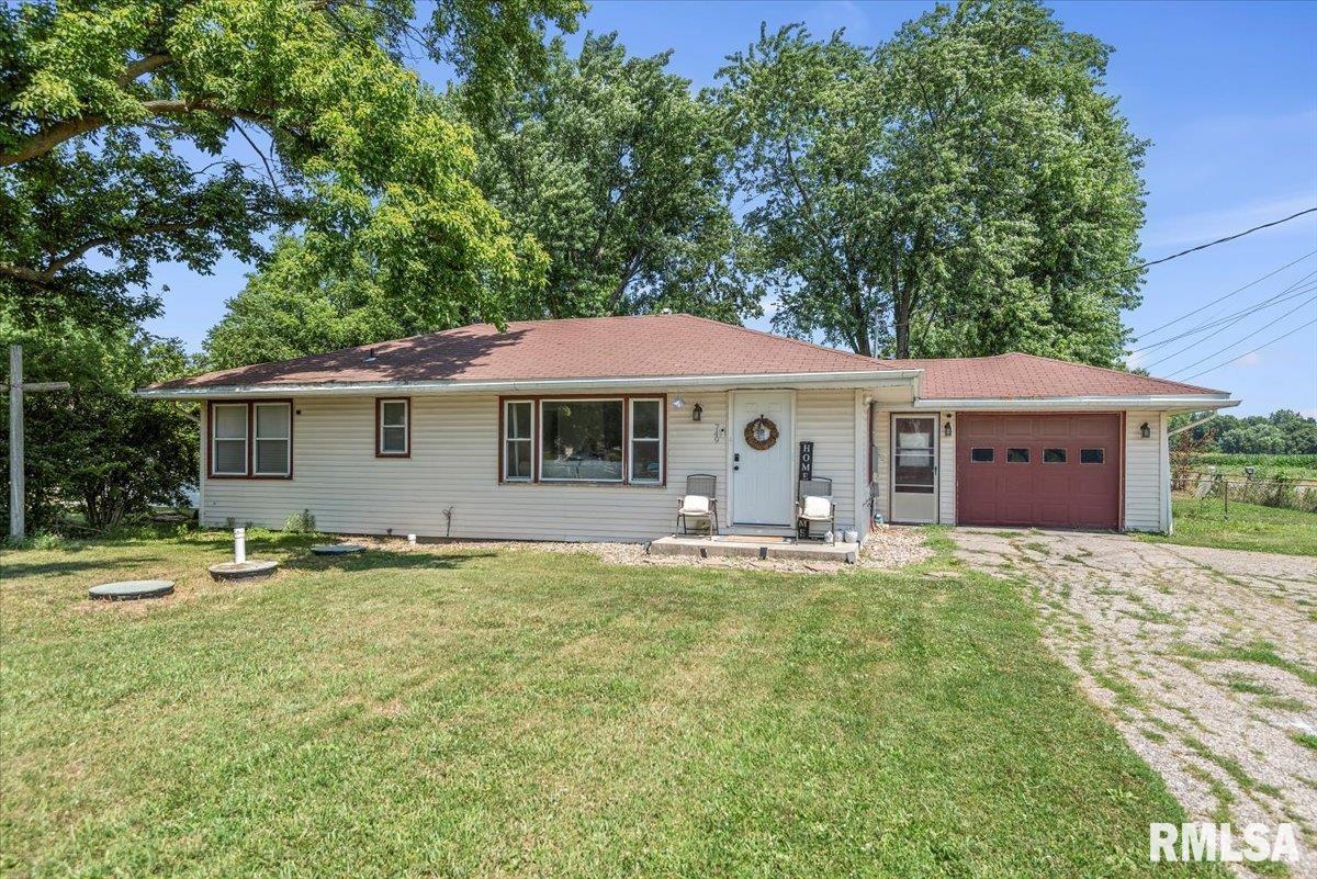 749 East Andrew Road Springfield, IL 62707 - Photo 1 of 26 Gallery Image 1