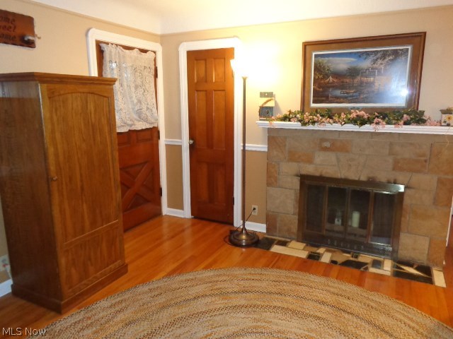 12462 Ridge Road North Royalton, OH 44133 - Photo 9 of 26 Hardwood Floors