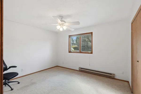 $174,900 | 6625 Buckley Circle, Unit 202, Inver Grove Heights, MN 55076