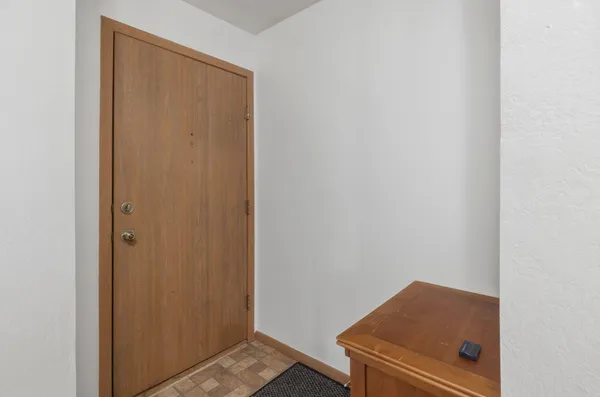 $174,900 | 6625 Buckley Circle, Unit 202, Inver Grove Heights, MN 55076
