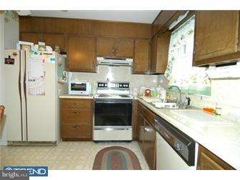 1420 Meade Street Reading, PA 19607 - Photo 7 of 12 Kitchen