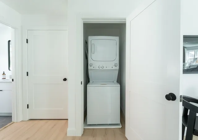 $2,000 | 7 Kenoza Avenue, Unit 301, Haverhill, MA 01830