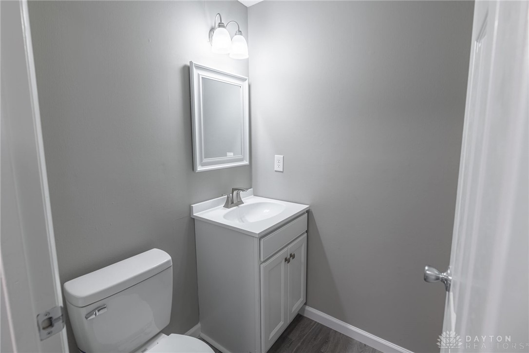 555 Queensgate Road Springboro, OH 45066 - Photo 11 of 27 Gallery Image 11
