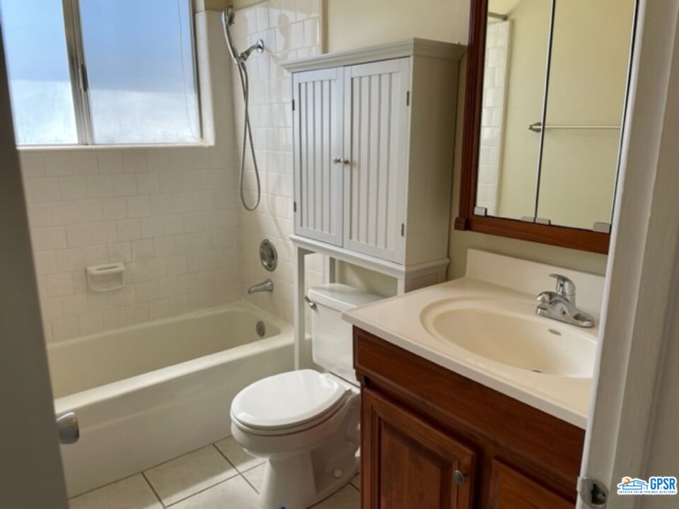 70161 Chappel Road Rancho Mirage, CA 92270 - Photo 16 of 20 a bathroom with a sink a toilet and shower