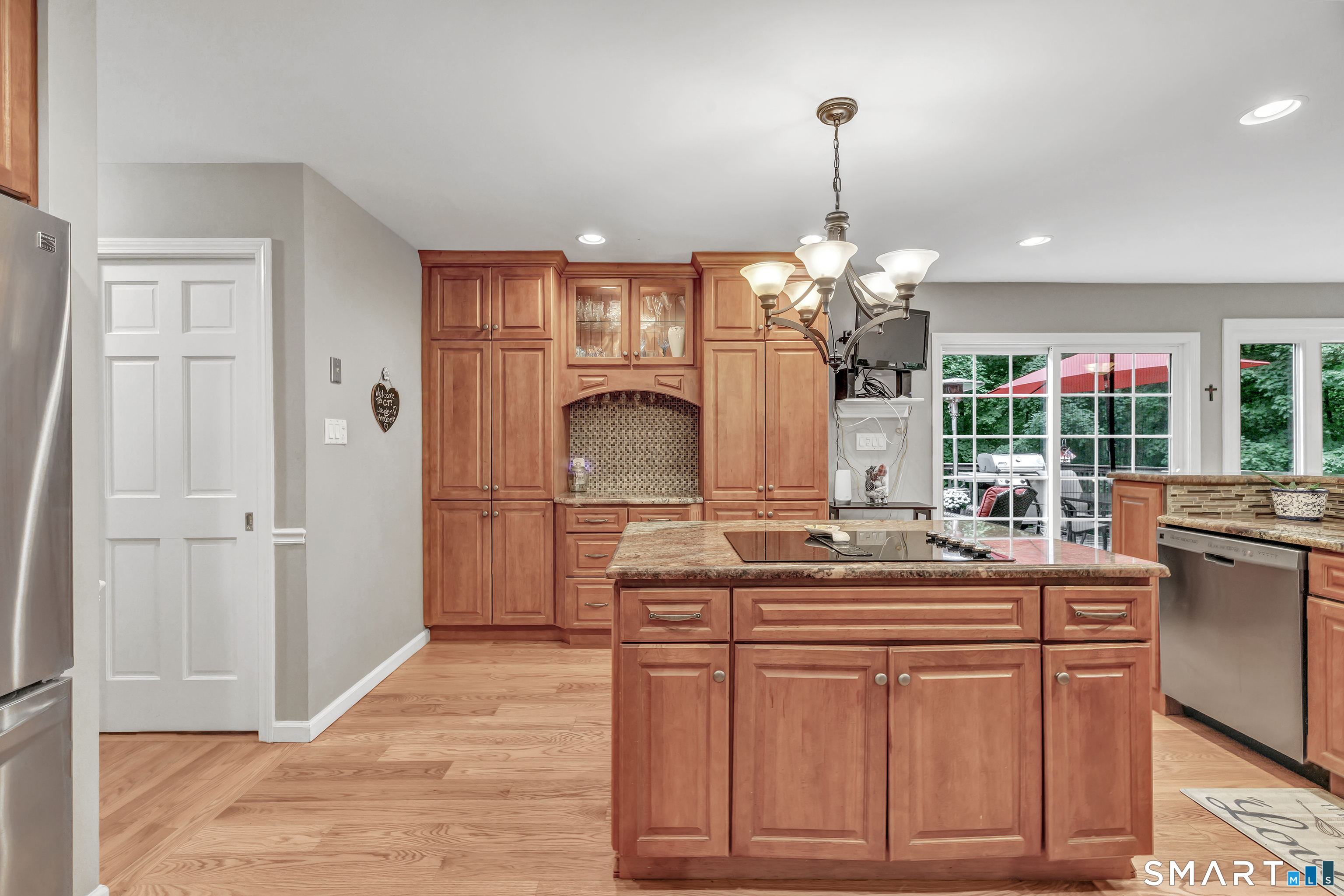 132 Hammertown Road Monroe, CT 06468 - Photo 6 of 40 Gallery Image 6