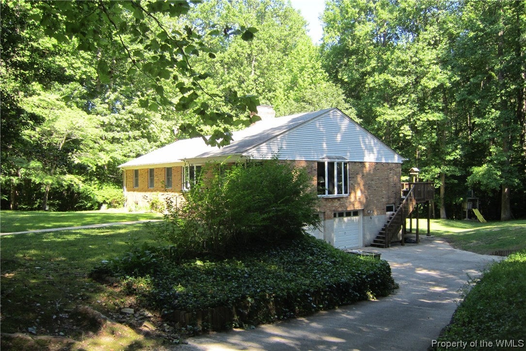 10033 Indian Road Gloucester, VA 23061 - Photo 3 of 22 Gallery Image 3