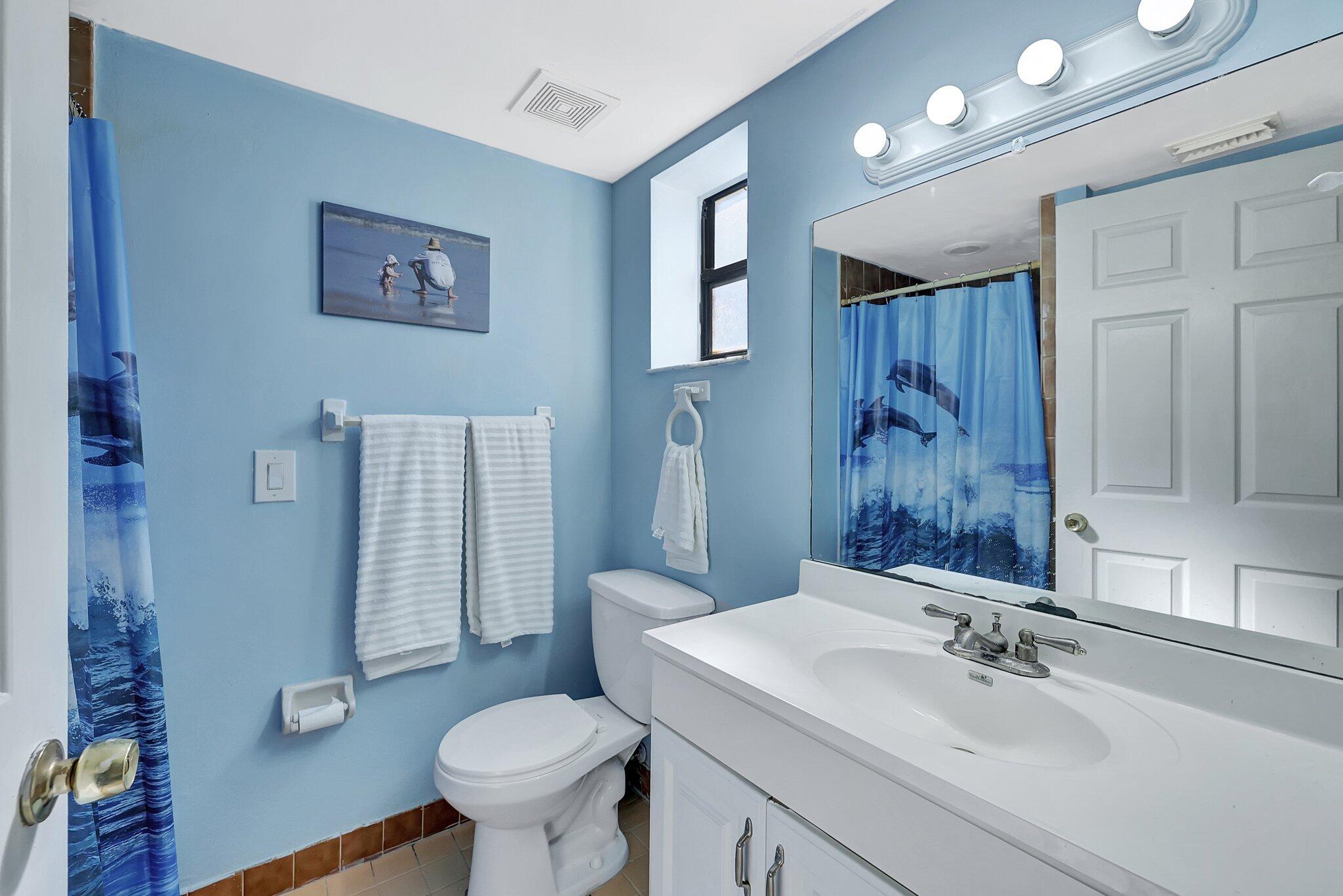 643 Beachcomber Lane Fort Pierce, FL 34949 - Photo 22 of 33 GUEST BATHROOM