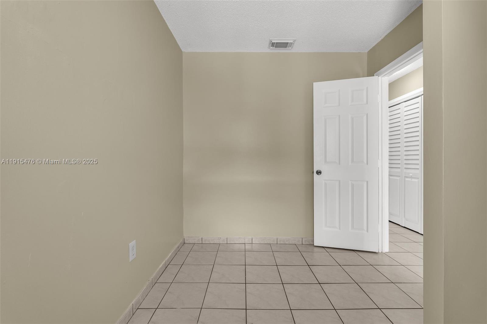 6263 Southwest 139th Avenue Miami, FL 33183 - Photo 16 of 38 a view of an empty room
