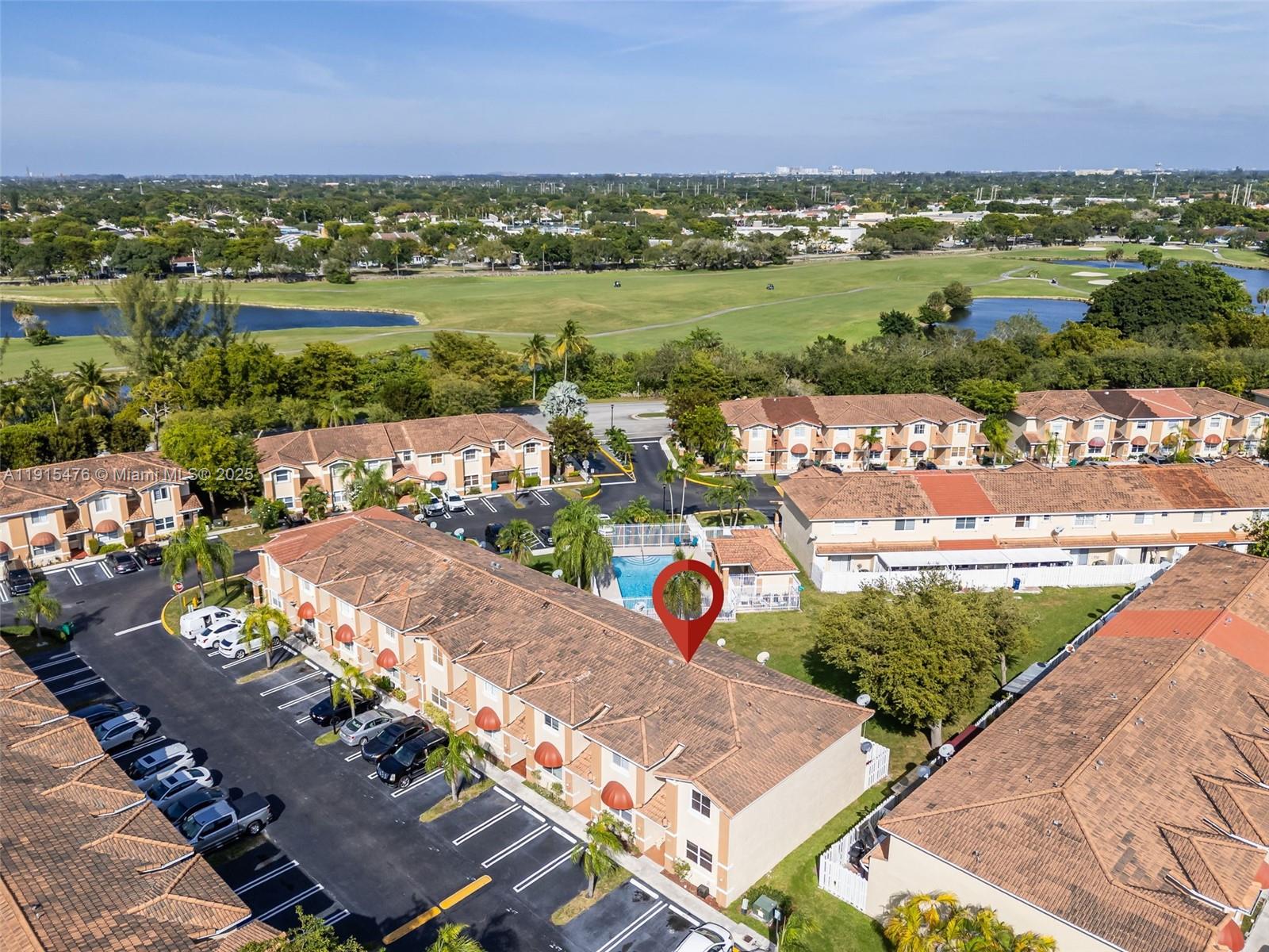 6263 Southwest 139th Avenue Miami, FL 33183 - Photo 31 of 38 a view of a city with an ocean