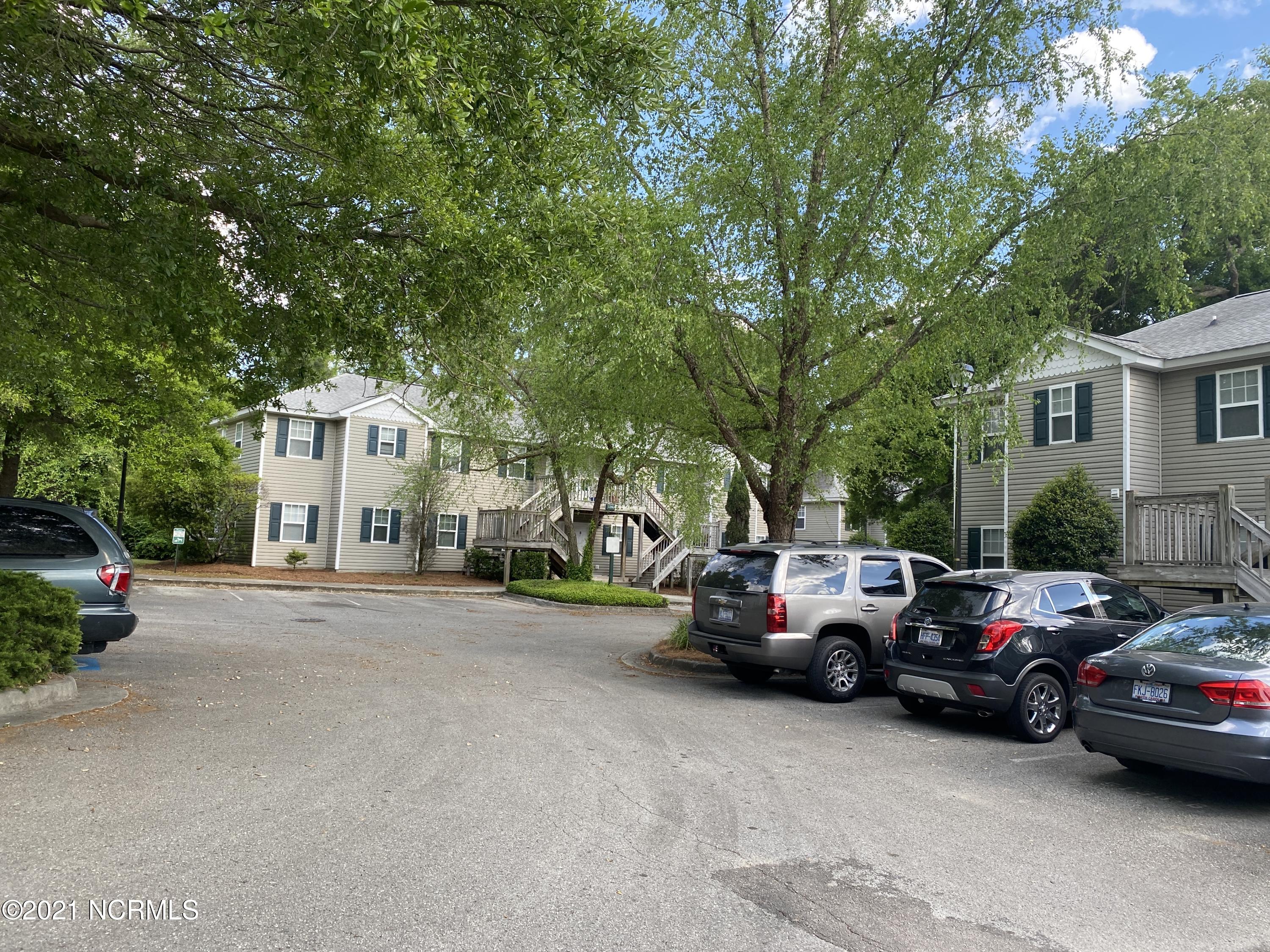 5128 Greenville Loop Road, Unit A Wilmington, NC 28409 - Photo 3 of 19 IMG_9022