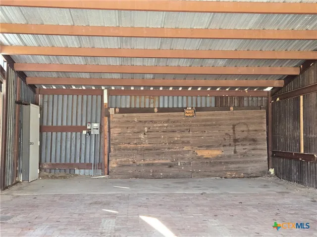 $1,750 | 265 Sandy Oaks Drive, Seguin, TX 78155