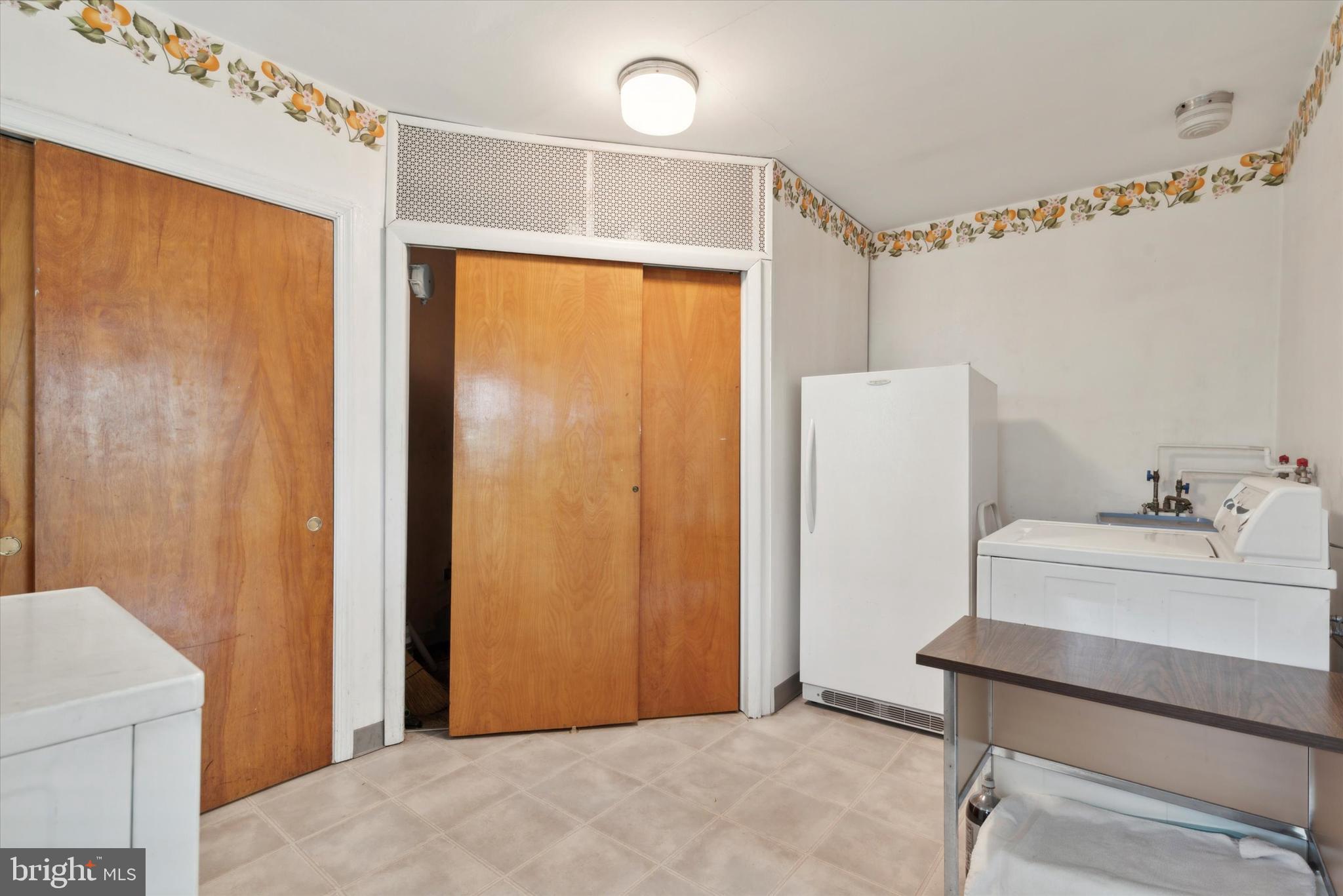 1540 Huntingdon Road Abington, PA 19001 - Photo 10 of 25 Gallery Image 10