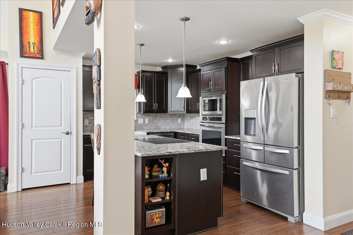 20 Joshuas Path Round Top, NY 12473 - Photo 12 of 43 12-Kitchen