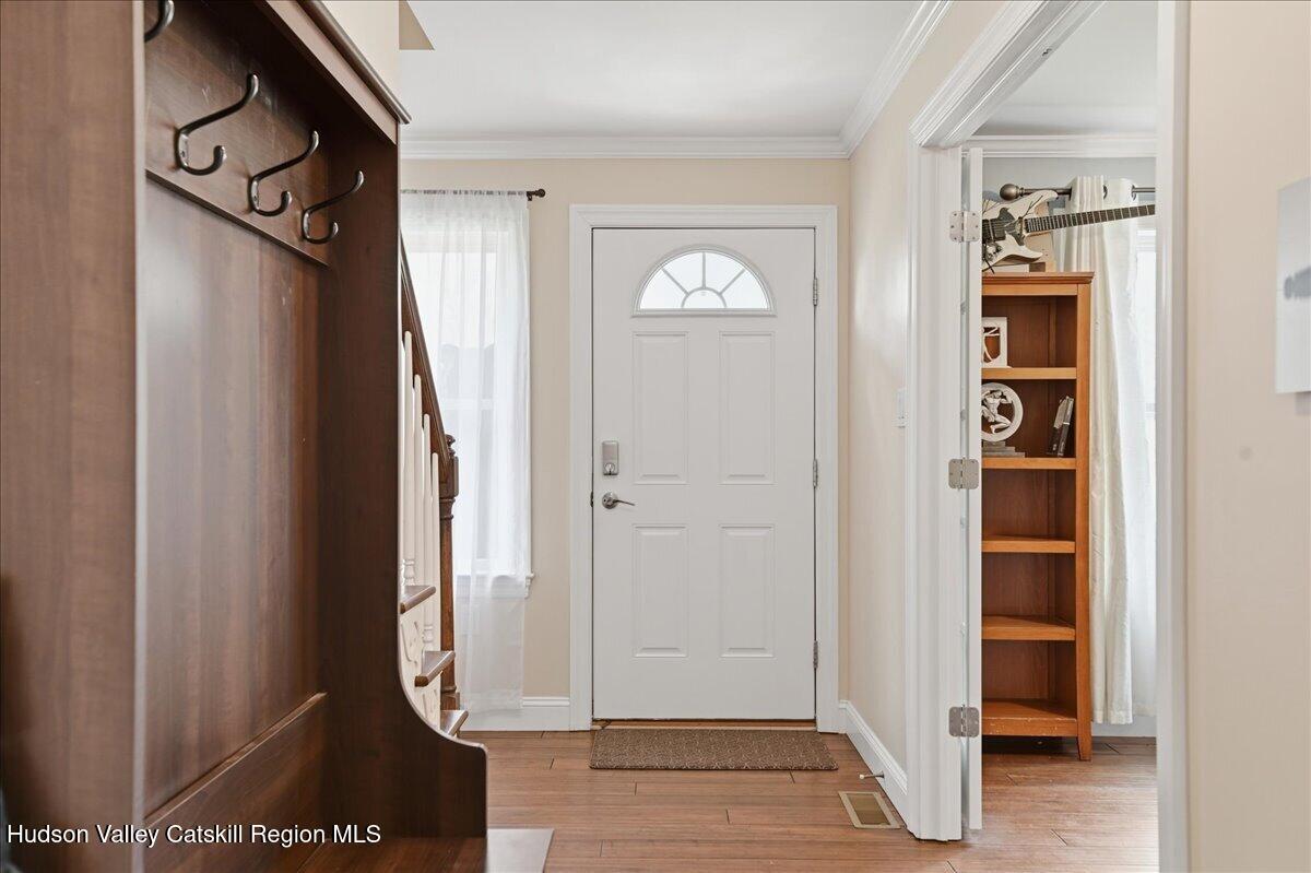 20 Joshuas Path Round Top, NY 12473 - Photo 7 of 43 07-Hall Front Door