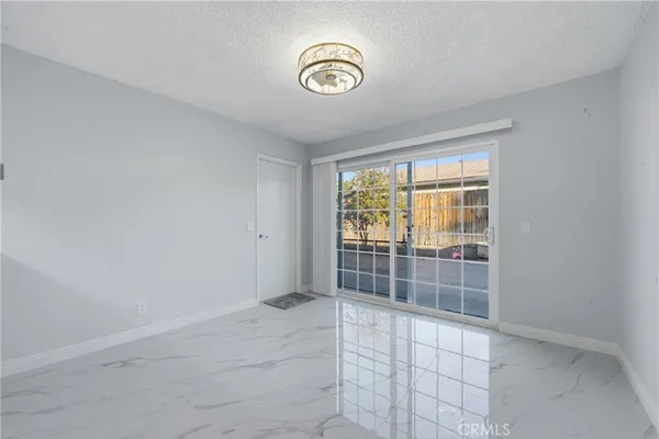 $3,600 | 6255 Mitchell Avenue, Riverside, CA 92505