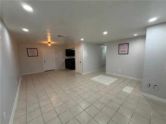 $1,350 | 7042 Yorktown Drive, New Orleans, LA 70127