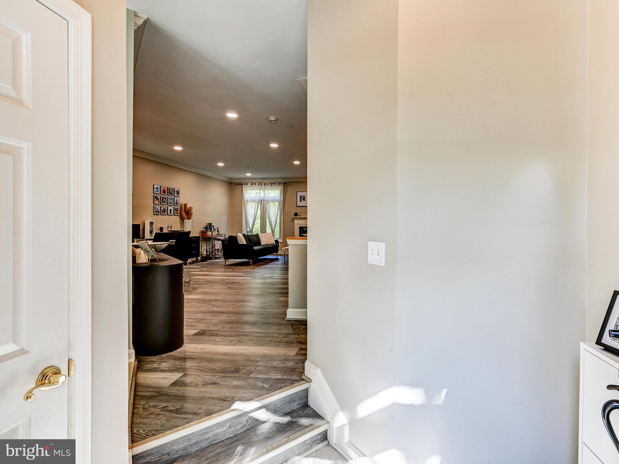 46 Stridesham Court Baltimore, MD 21209 - Photo 4 of 36 Gallery Image 4