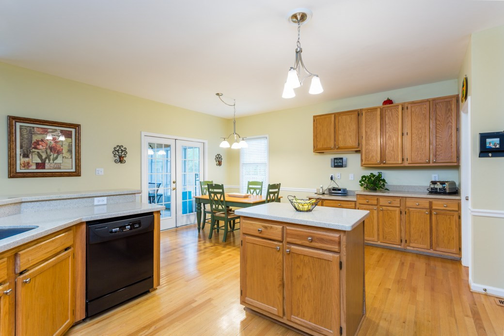 3309 Eagle Trail Raleigh, NC 27615 - Photo 4 of 23 Kitchen