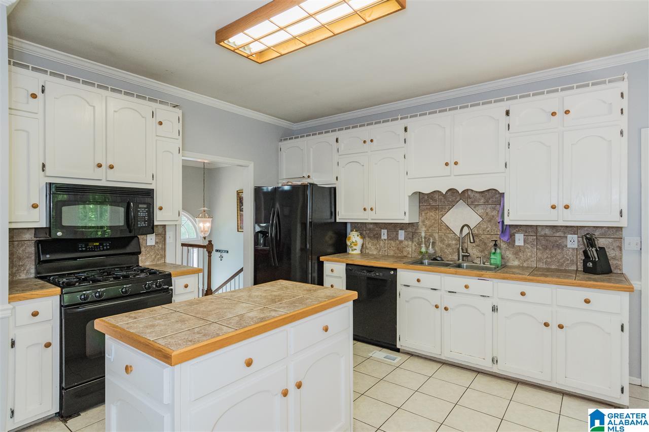 3697 Guyton Road Birmingham, AL 35244 - Photo 10 of 30