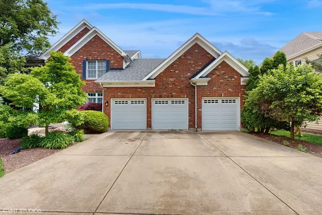 $790,000 | 3432 Redwing Drive, Naperville, IL 60564