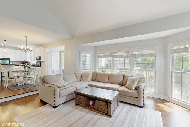 $790,000 | 3432 Redwing Drive, Naperville, IL 60564