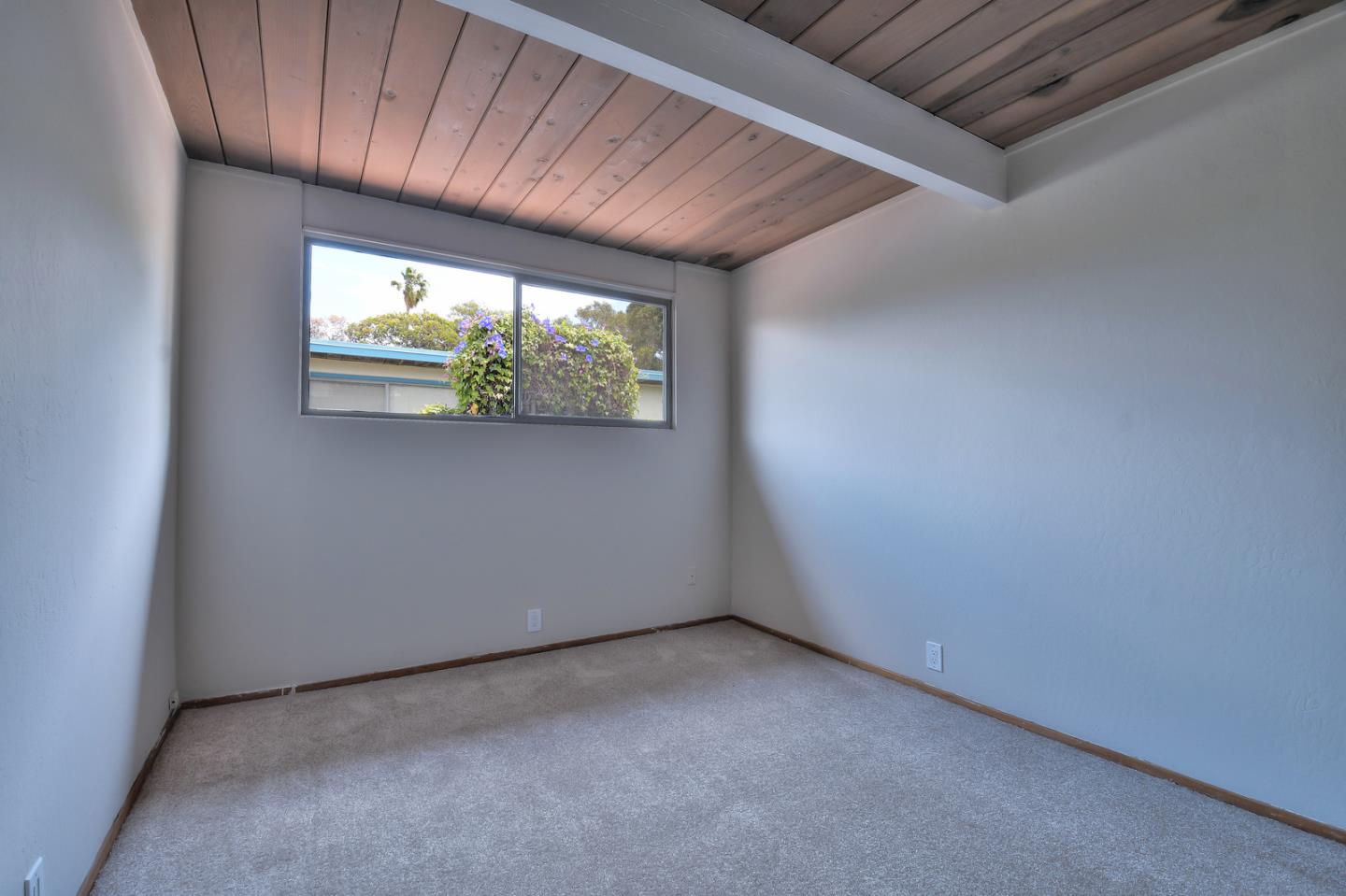 834 Constitution Drive Foster City, CA 94404 - Photo 23 of 34 a view of room with window