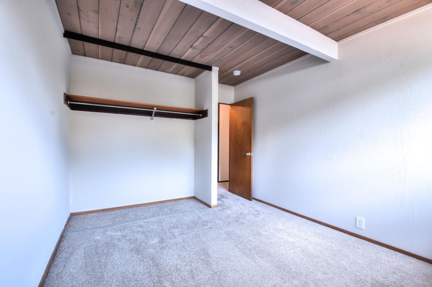 834 Constitution Drive Foster City, CA 94404 - Photo 24 of 34 a view of an empty room