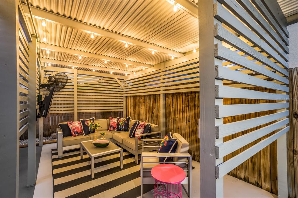 161 Golden Gate Point, Unit 1 Sarasota, FL 34236 - Photo 34 of 79