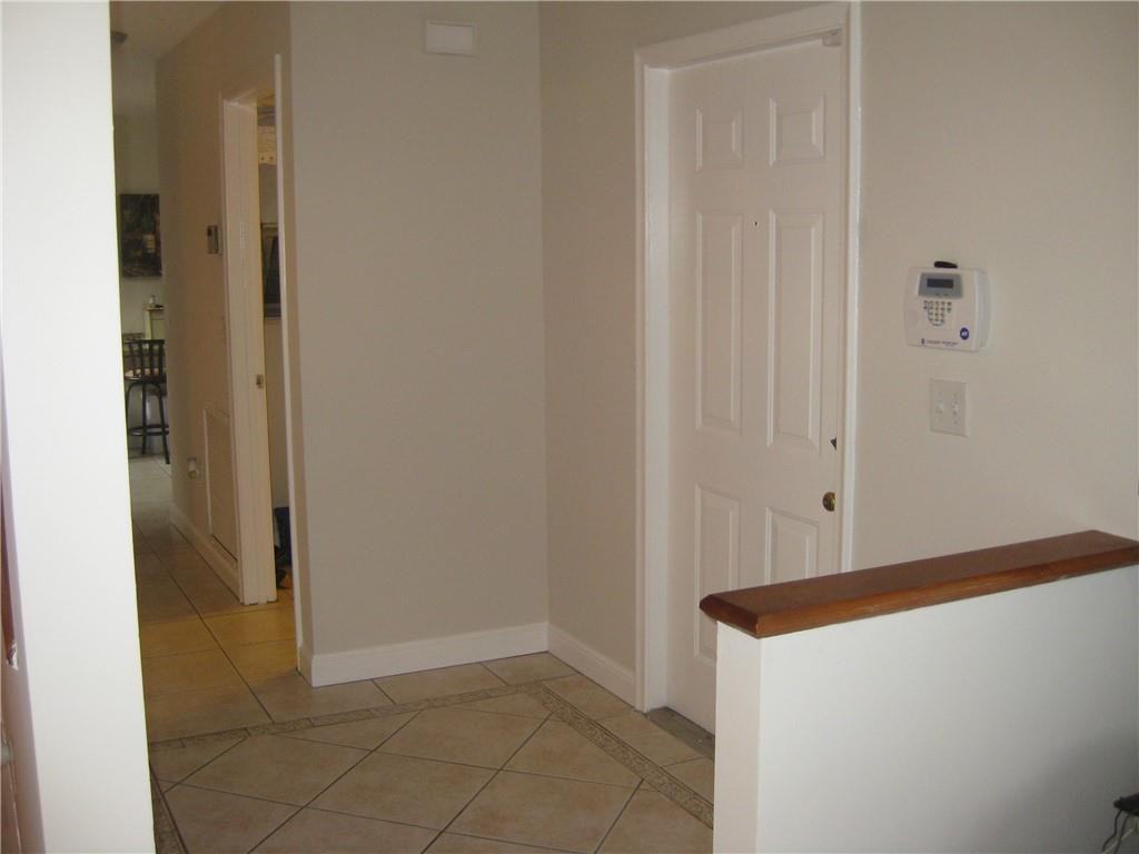 9088 Southwest 22nd Street, Unit D Boca Raton, FL 33428 - Photo 3 of 21 Photo 3