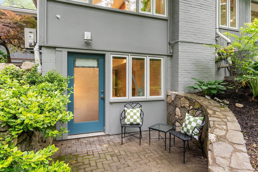 5 Mason Street Lexington, MA 02421 - Photo 25 of 35