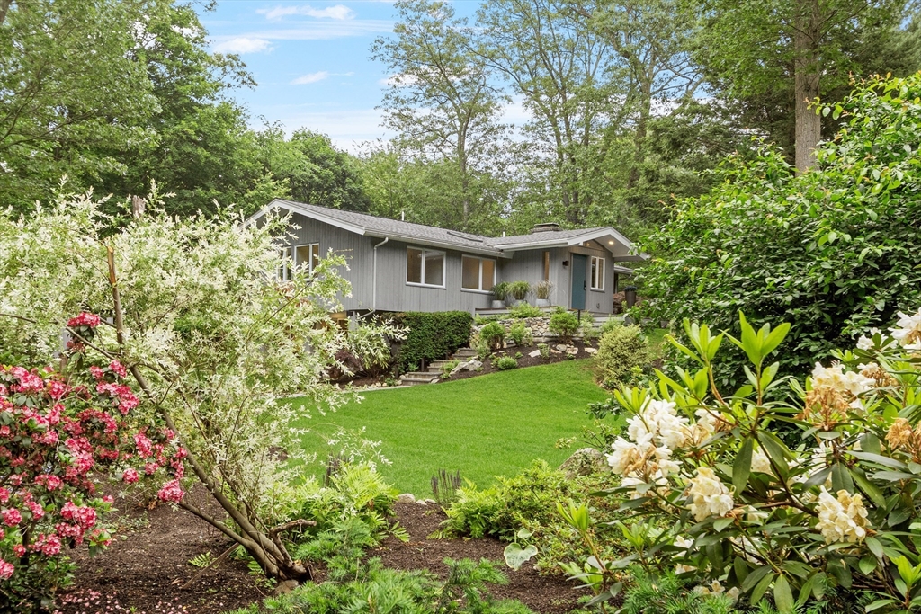 5 Mason Street Lexington, MA 02421 - Photo 3 of 35