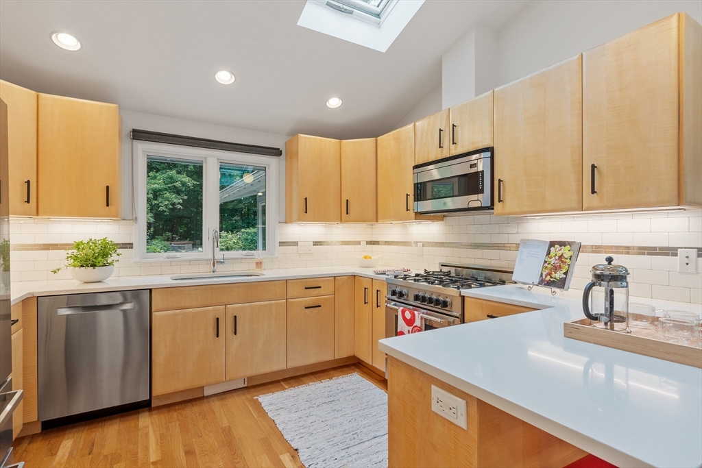 5 Mason Street Lexington, MA 02421 - Photo 8 of 35