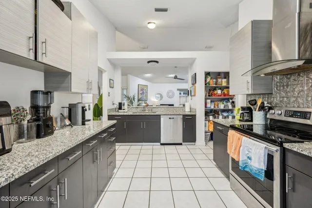 $489,500 | 747 Jasmine Street, Atlantic Beach, FL 32233