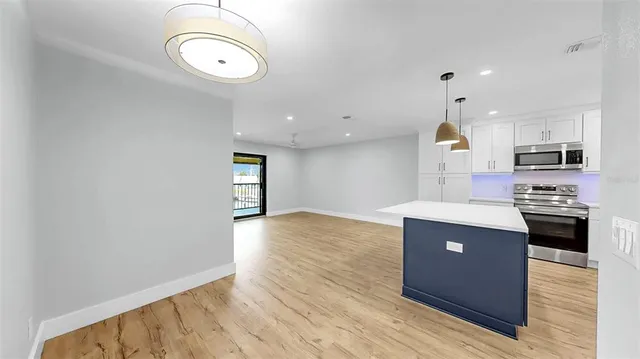 $399,000 | 662 Yardarm Drive, Apollo Beach, FL 33572