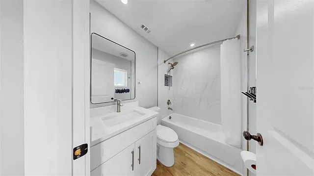 $399,000 | 662 Yardarm Drive, Apollo Beach, FL 33572