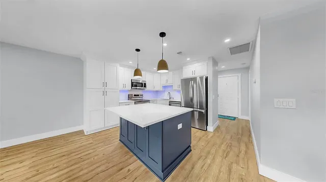 $399,000 | 662 Yardarm Drive, Apollo Beach, FL 33572