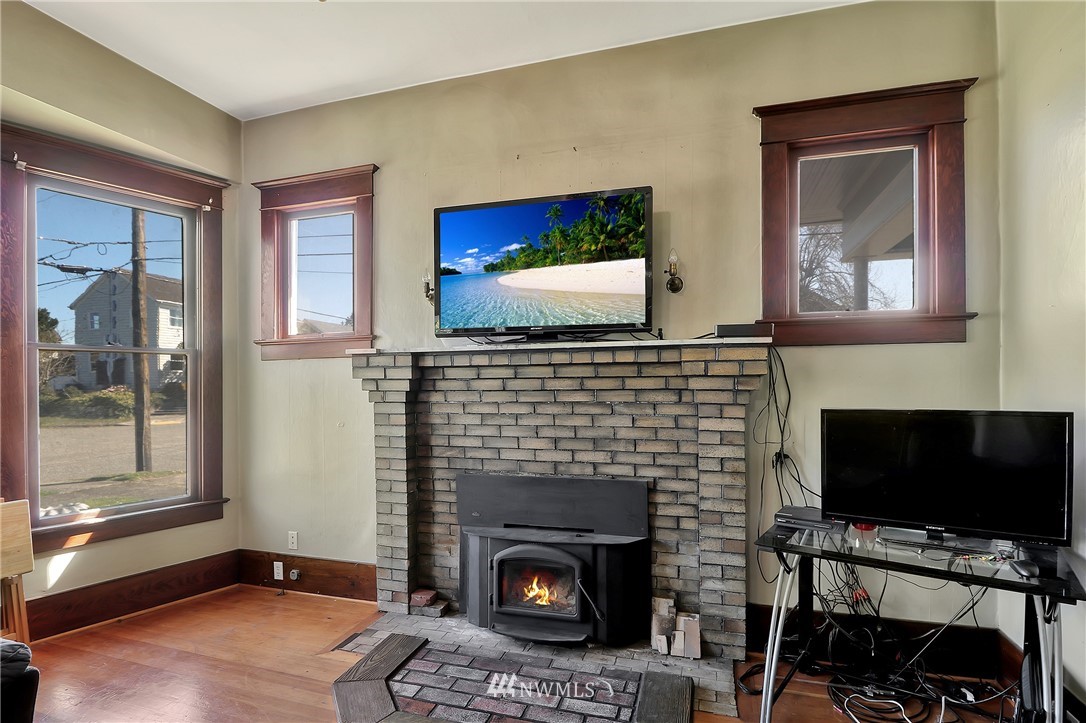 1024 Duryea Street Raymond, WA 98577 - Photo 8 of 23 Gallery Image 8