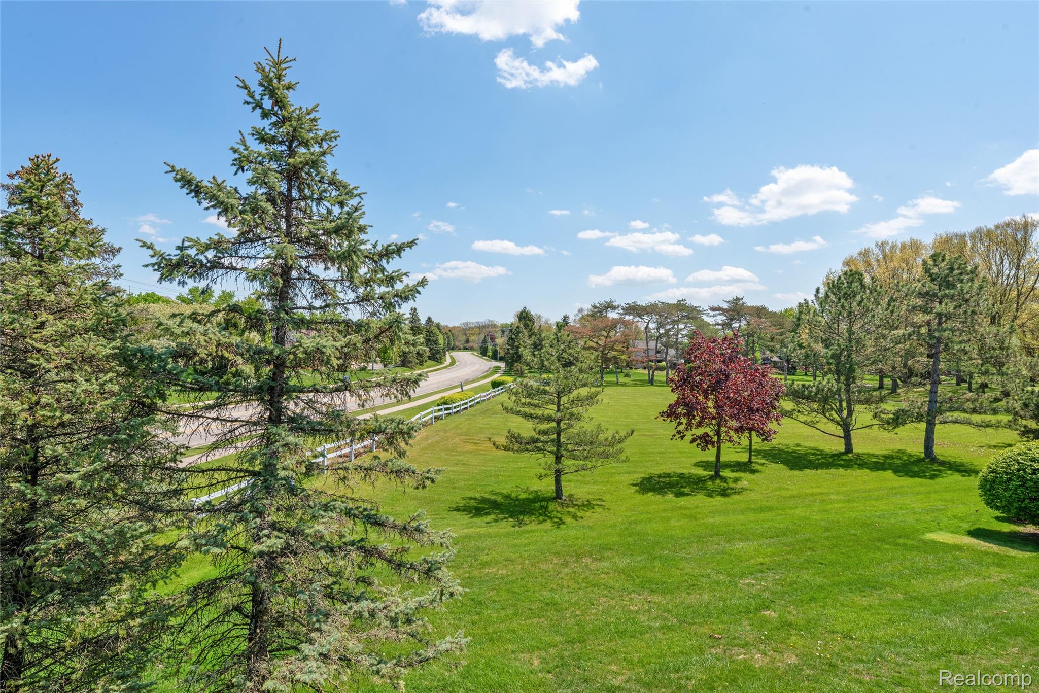 700 Tennyson Rochester, MI 48307 - Photo 29 of 32 View of home's community featuring view of scattered trees