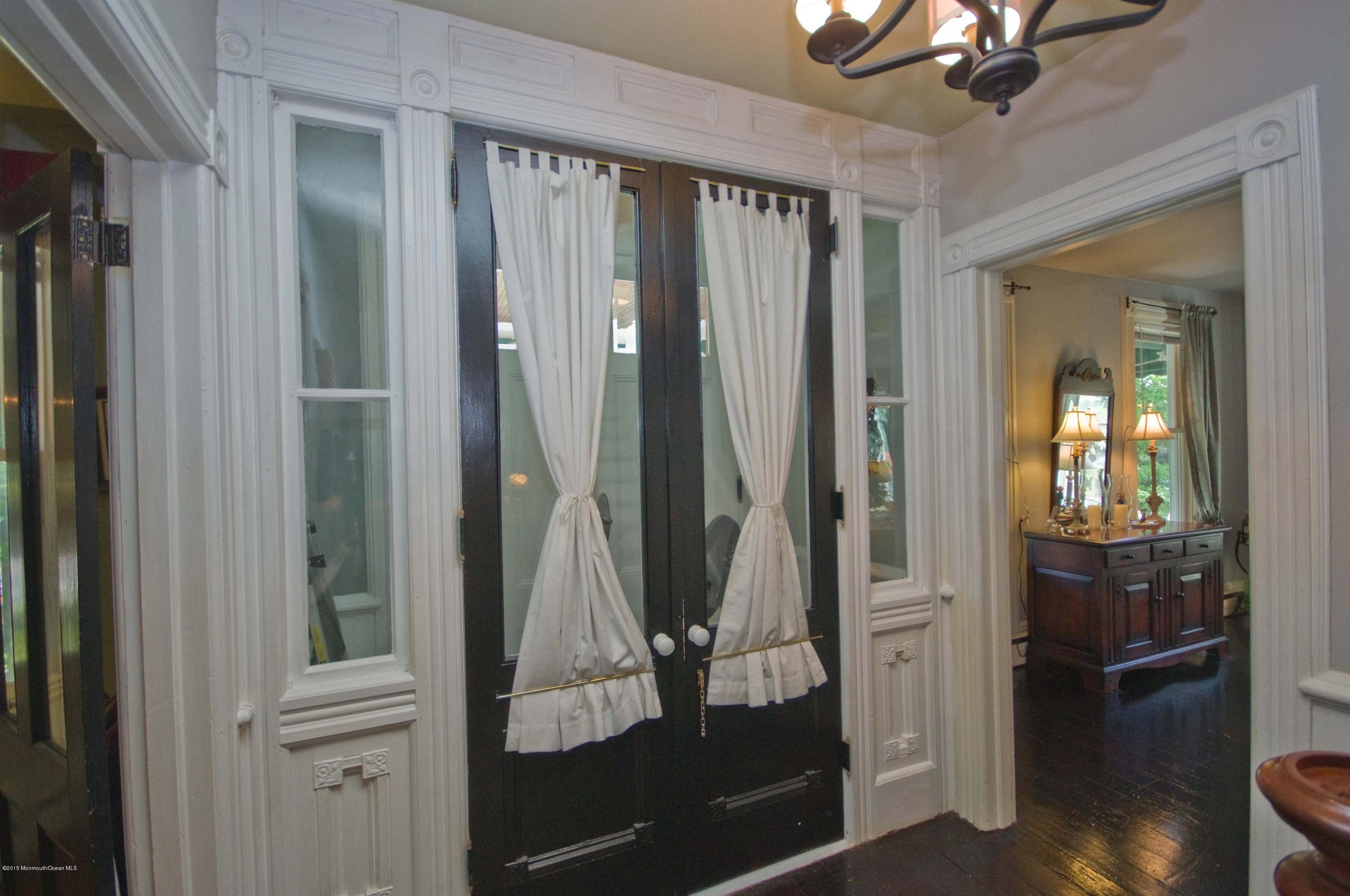 622 Holmdel Road Hazlet, NJ 07730 - Photo 3 of 33 FOYER